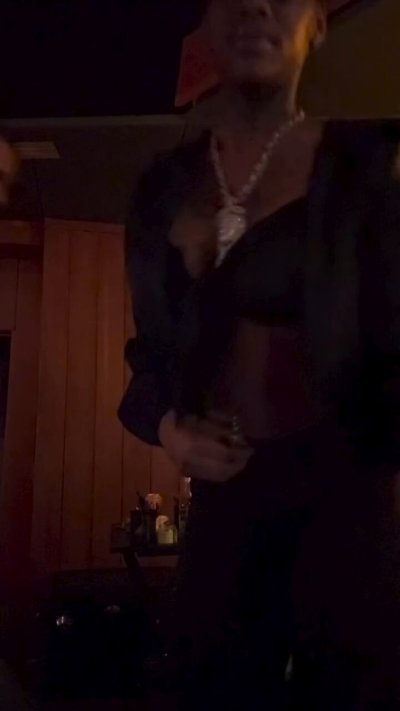 Watch FearBuck's leaked NSFW video on TwXstars