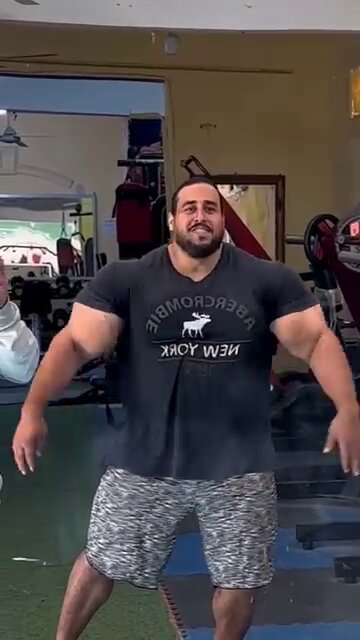 Watch BeefBro's leaked NSFW video on TwXstars