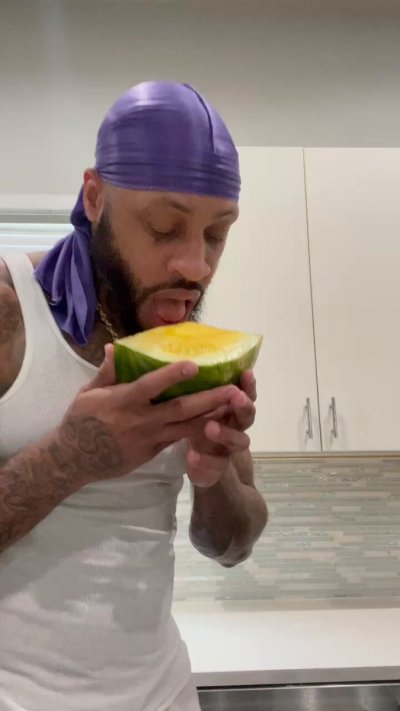 Watch GLOV 👨🏽‍🍳➡️ HOUSTON 📍's leaked NSFW video on TwXstars