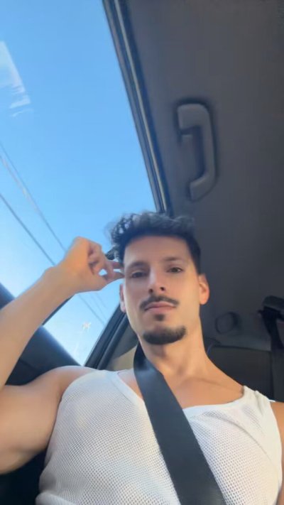 Watch Stallion Fabio's leaked NSFW video on TwXstars