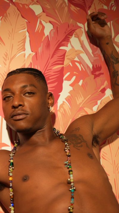 Watch 𝒯𝓎𝒮𝒶𝓃𝓉𝒶𝓃𝒶's leaked NSFW video on TwXstars