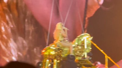 Watch Bronze Papí ✨'s leaked NSFW video on TwXstars