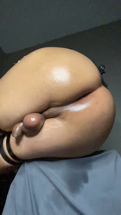 Watch 6illian's leaked NSFW video on TwXstars