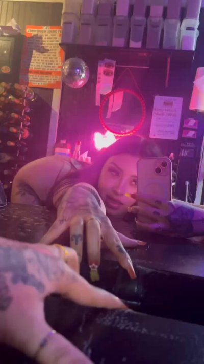 Watch coffee milf's leaked NSFW video on TwXstars