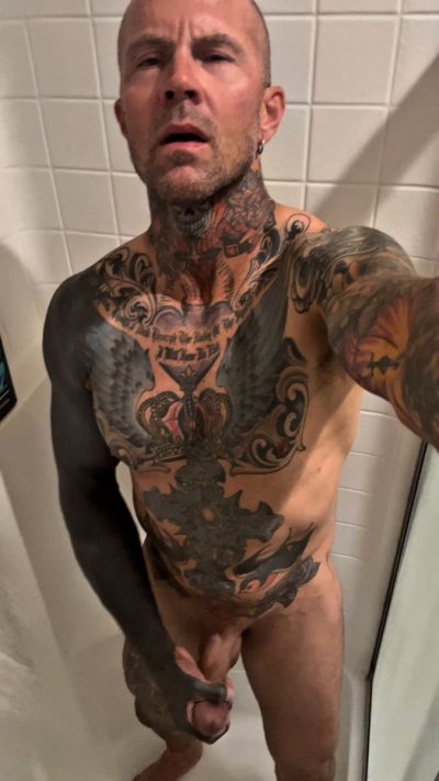 Watch Johnny Sparxxx's leaked NSFW video on TwXstars