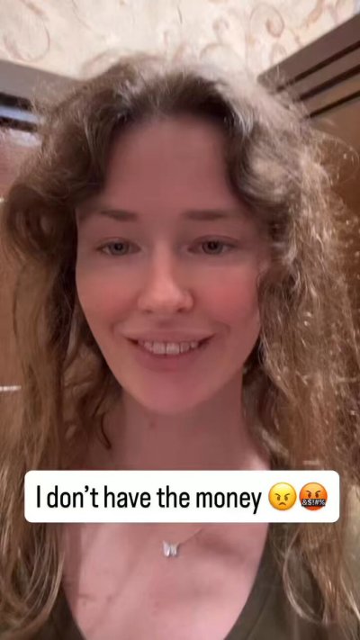 Watch Oksi Roxi's leaked NSFW video on TwXstars