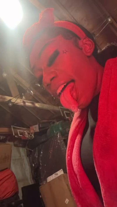 Watch 🩷AMAZIIN SPITS HENNESSY 👑's leaked NSFW video on TwXstars