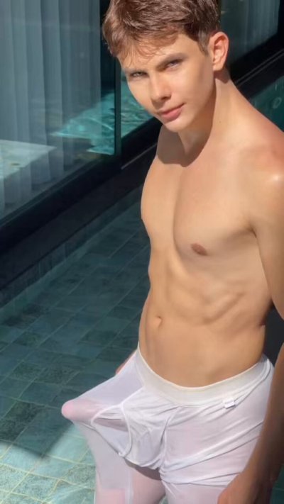 Watch guillo_cuellar's leaked NSFW video on TwXstars