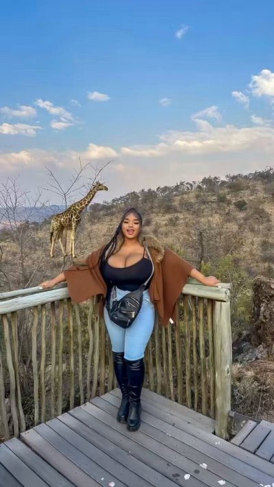 Watch kim's leaked NSFW video on TwXstars