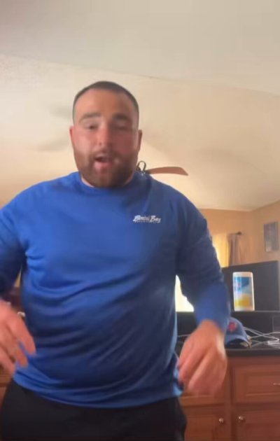 Watch Male Stench's leaked NSFW video on TwXstars