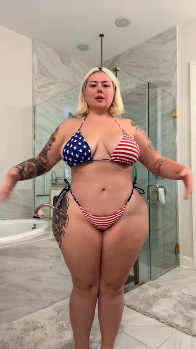 Watch M Y S T I C 👽's leaked NSFW video on TwXstars