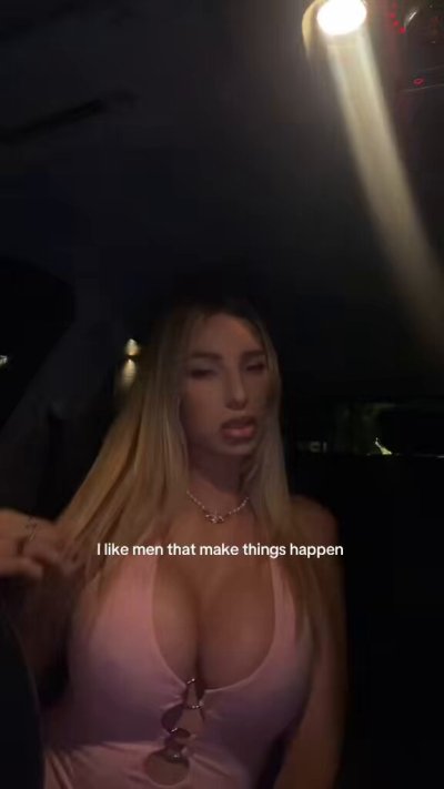 Watch azul_hermosa's leaked NSFW video on TwXstars