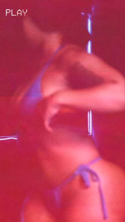 Watch sharalifts's leaked NSFW video on TwXstars