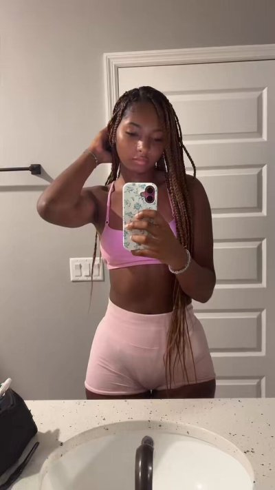 Watch ✈️'s leaked NSFW video on TwXstars