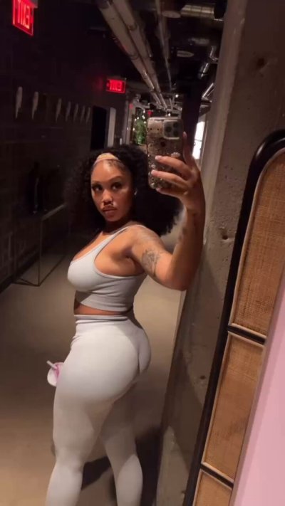 Watch oxtail's leaked NSFW video on TwXstars