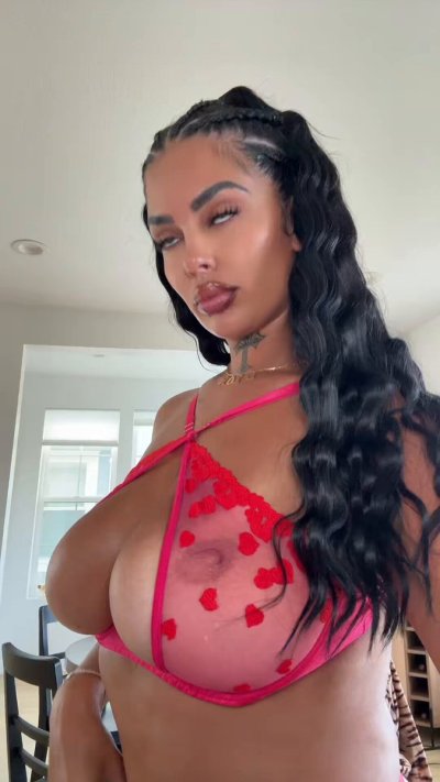 Watch sugarboobs🍩's leaked NSFW video on TwXstars