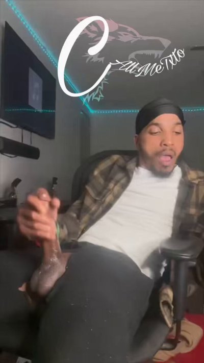 Watch Tito Santana's leaked NSFW video on TwXstars