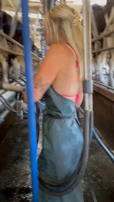 Watch Itsthatkiwigirl's leaked NSFW video on TwXstars