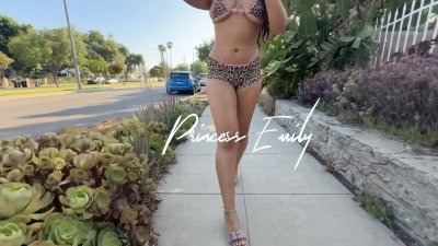 Watch Freakstreet200's leaked NSFW video on TwXstars