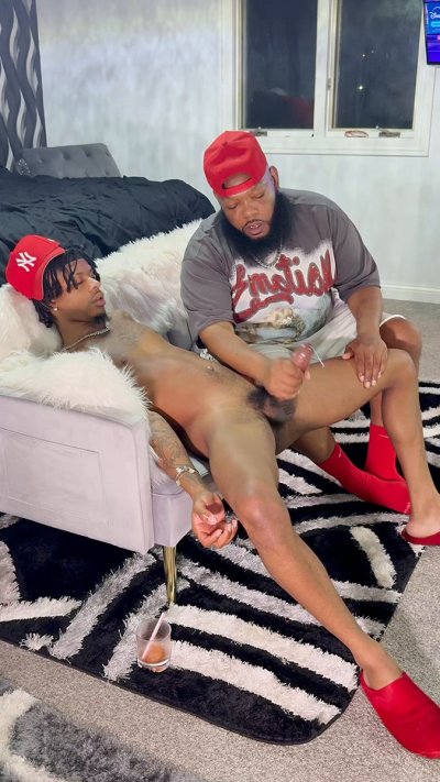 Watch PleasureUU.com's leaked NSFW video on TwXstars