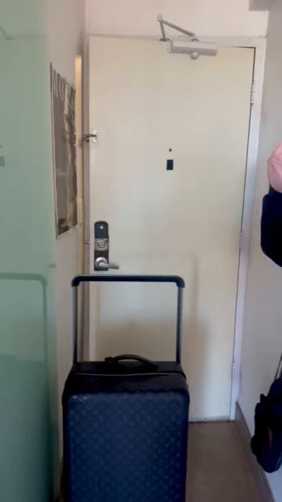 Watch Skyler2800's leaked NSFW video on TwXstars