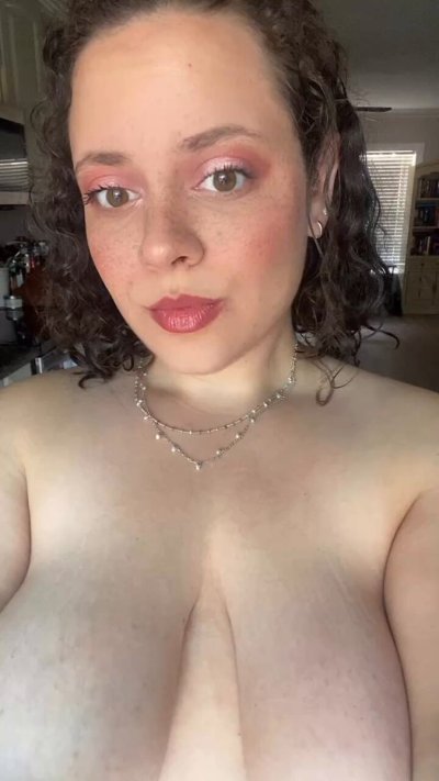 Watch Peachie Baristie's leaked NSFW video on TwXstars