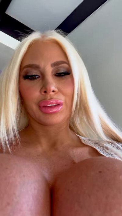 Watch Skyler2800's leaked NSFW video on TwXstars