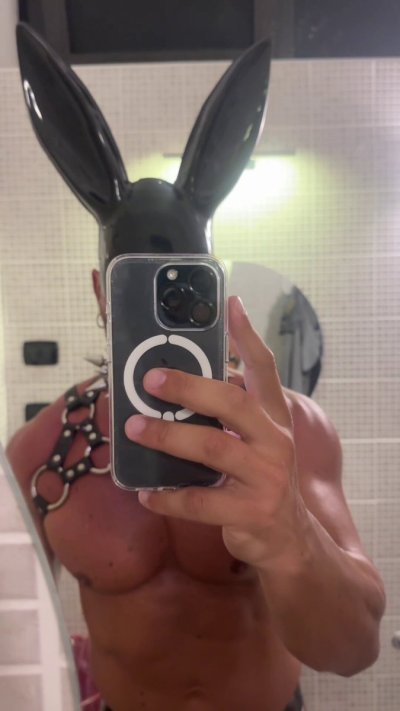 Watch NICOLA VENEZIANO's leaked NSFW video on TwXstars