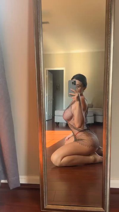 Watch taysisvibes's leaked NSFW video on TwXstars