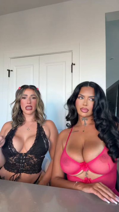 Watch sugarboobs🍩's leaked NSFW video on TwXstars