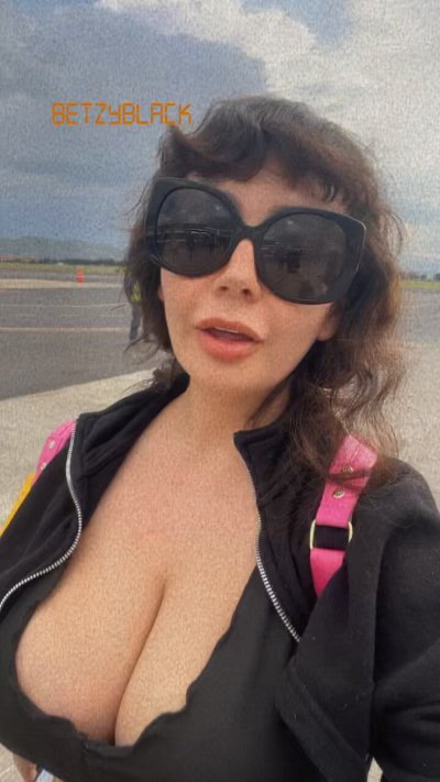 Watch BetzyBlack❤️'s leaked NSFW video on TwXstars