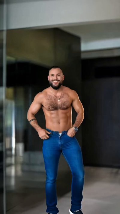 Watch Sir Peter's leaked NSFW video on TwXstars