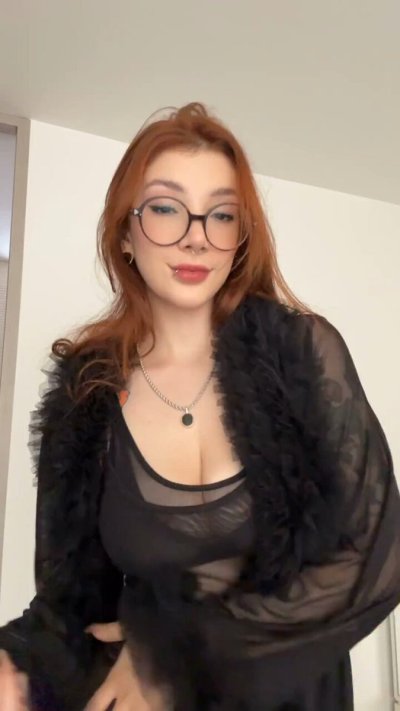 Watch ALICIA's leaked NSFW video on TwXstars