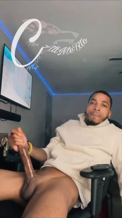 Watch Tito Santana's leaked NSFW video on TwXstars