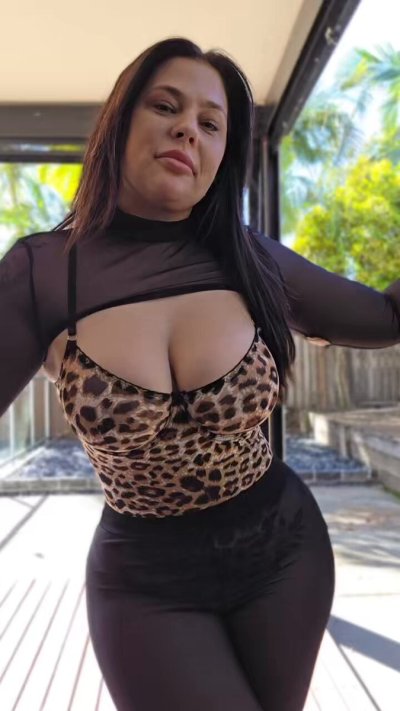 Watch Mandy Lee's leaked NSFW video on TwXstars