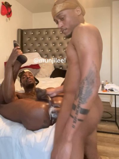 Watch Munji's leaked NSFW video on TwXstars