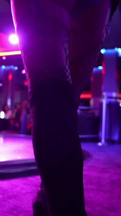 Watch Sapphire Manhattan's leaked NSFW video on TwXstars