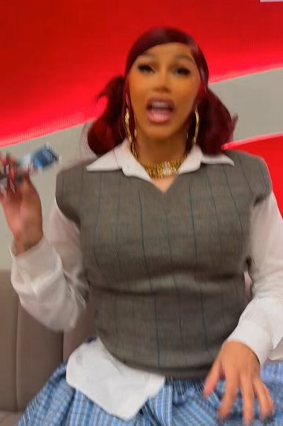 Watch Cardi B's leaked NSFW video on TwXstars