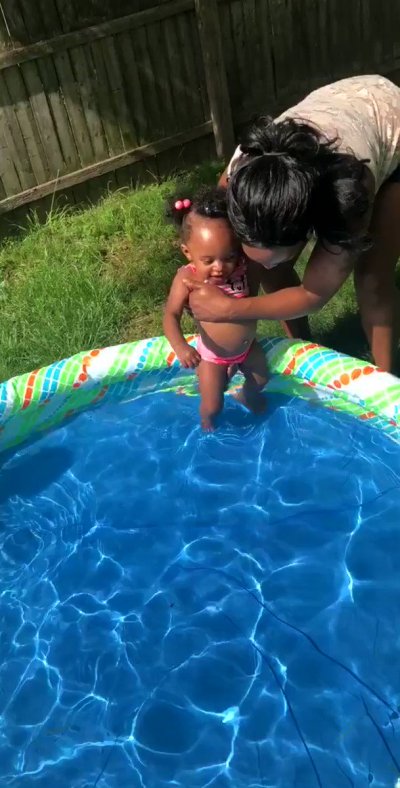 Watch Mom's leaked NSFW video on TwXstars