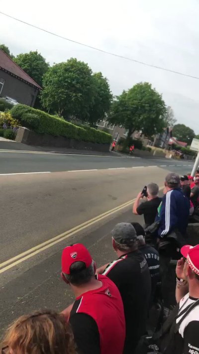 Watch Bathmate's leaked NSFW video on TwXstars