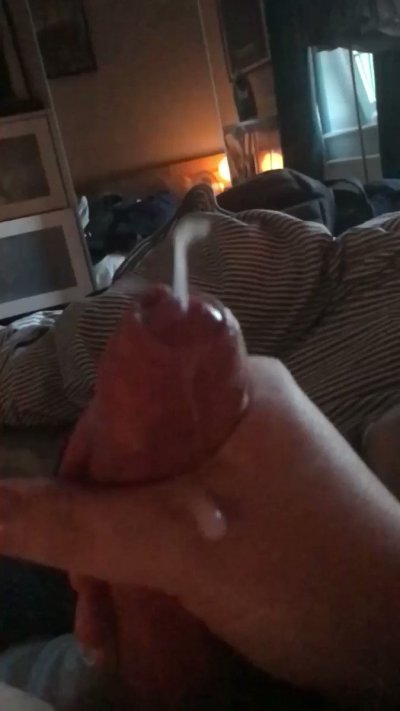 Watch gaygeek's leaked NSFW video on TwXstars