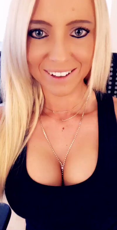 Watch Daynia's leaked NSFW video on TwXstars