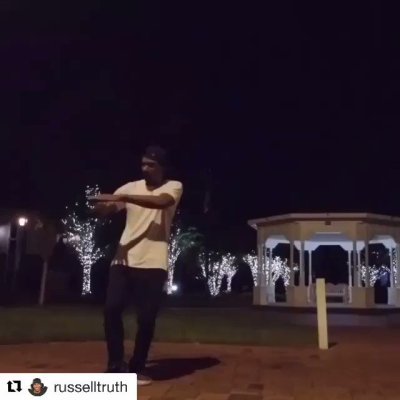 Watch Leon Thomas's leaked NSFW video on TwXstars