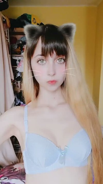 Watch Gumi 💕's leaked NSFW video on TwXstars