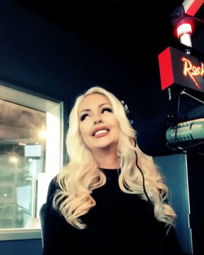 Watch Rachel Barley's leaked NSFW video on TwXstars