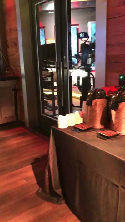 Watch Moxxi's leaked NSFW video on TwXstars