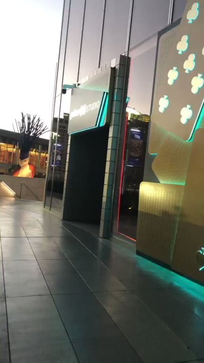 Watch Moxxi's leaked NSFW video on TwXstars