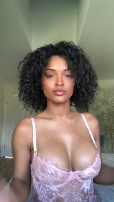 Watch 🌍 𝕎𝕠𝕣𝕝𝕕𝕚𝕖 𝕎𝕠𝕞𝕖𝕟 🌎's leaked NSFW video on TwXstars