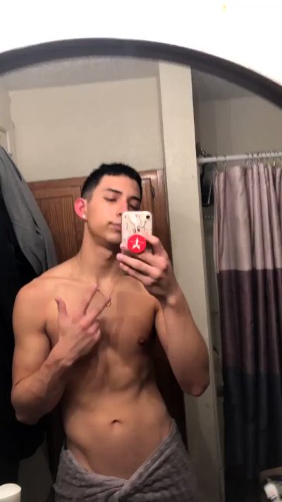 Watch RckyDcky's leaked NSFW video on TwXstars