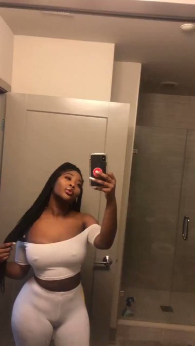 Watch Andrea's leaked NSFW video on TwXstars